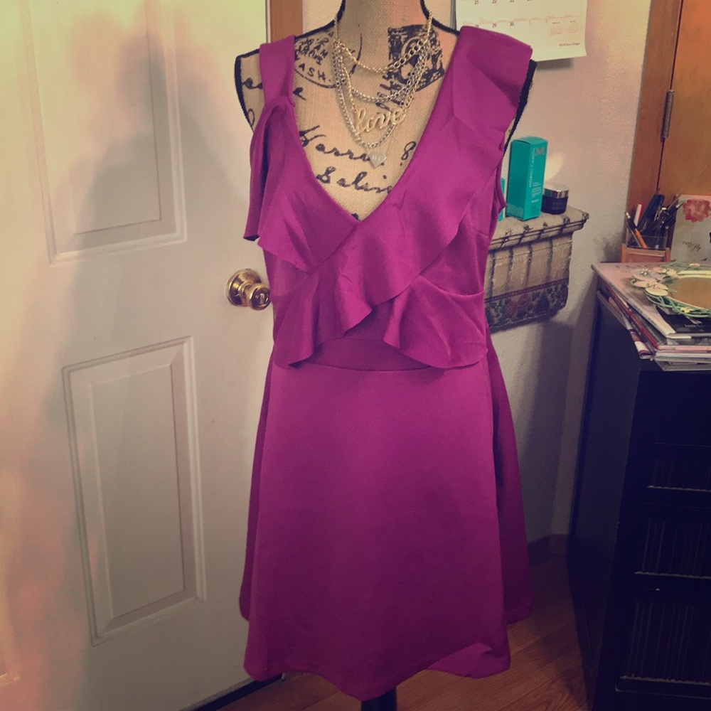Bebe Cold shoulder dress